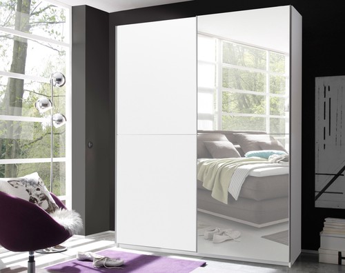 Kleiderschrank