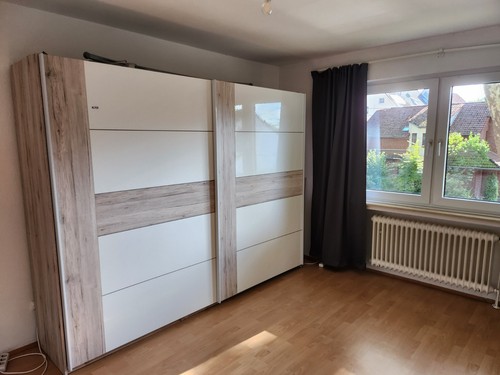 Neuwertiger kleiderschrank - neuwertiger,