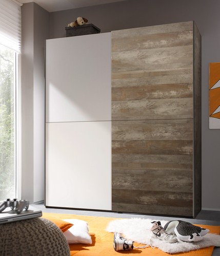 Schwebetürenschrank